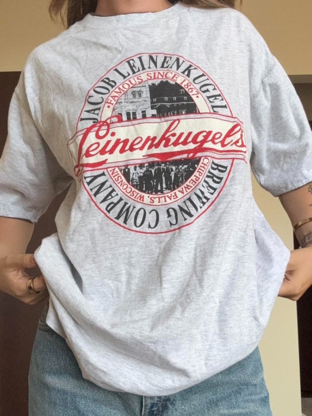 Vintage 90's Leinenkugel’s graphic single stitch t-shirt